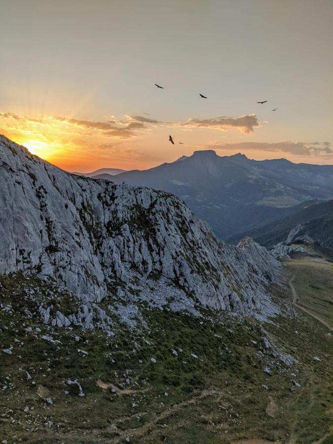 Apartamento Olmares Picos De Europa - 4 Personas Ломенья Экстерьер фото